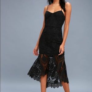 Lulu’s: Pure Passion Black Lace Bodycon Midi Dress